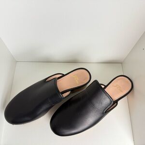 🚫SOLD🚫J. Crew Black Leather Slip-On Clogs - Women's 8